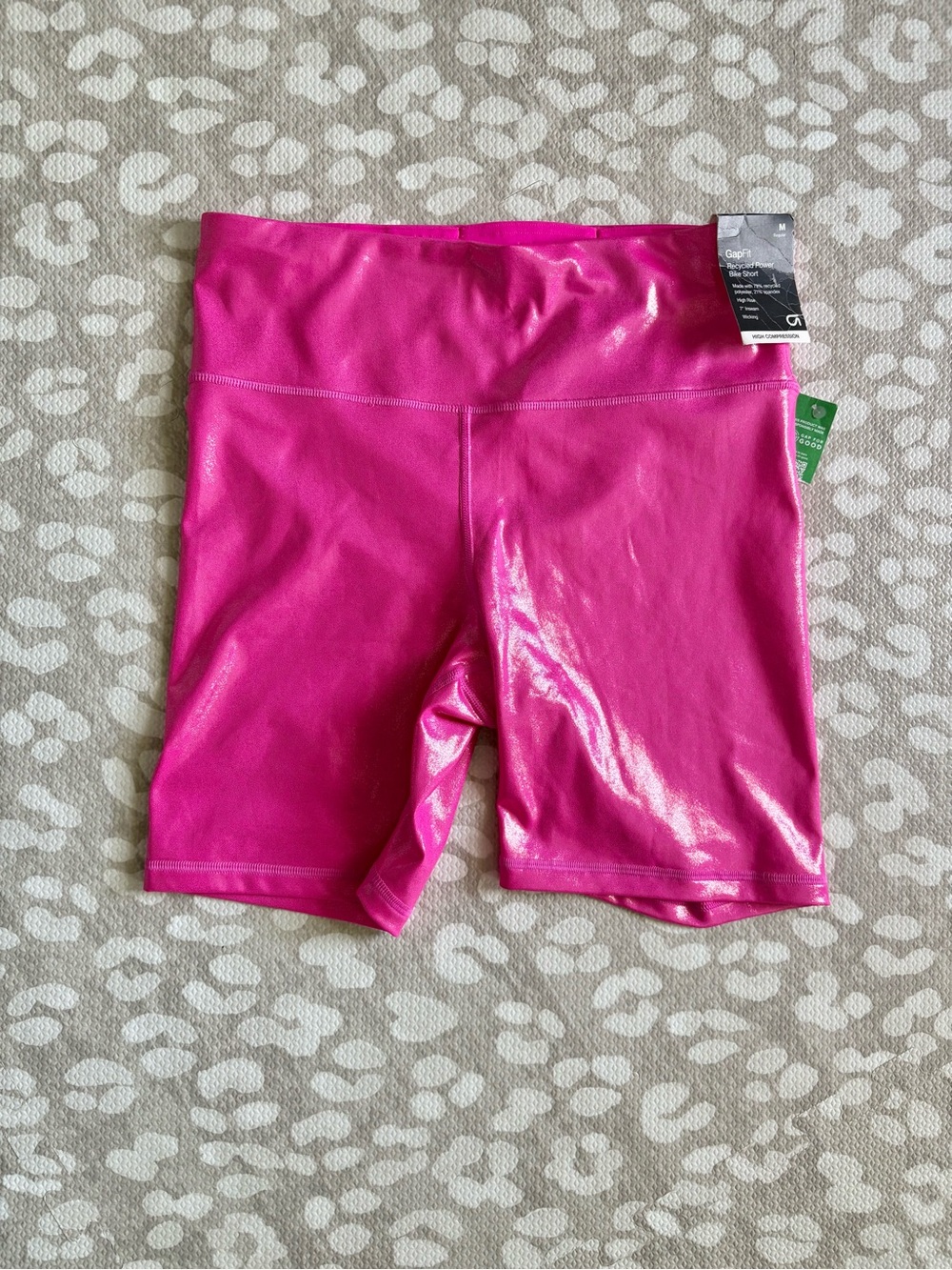 GapFit size medium hot pink shine biker shorts